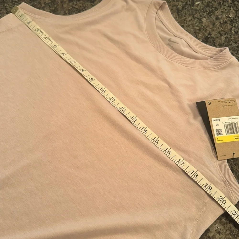 Nike dri fit sleeveless tshirt NWT S